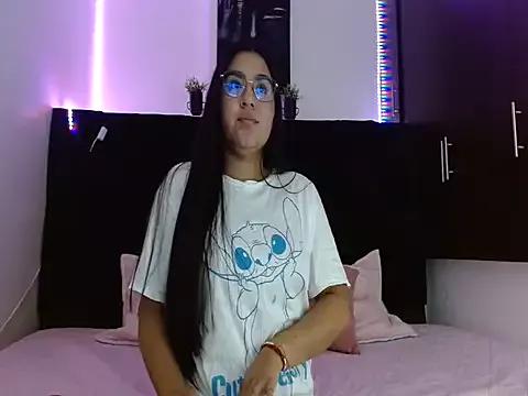 Kattyevanss from StripChat is Freechat