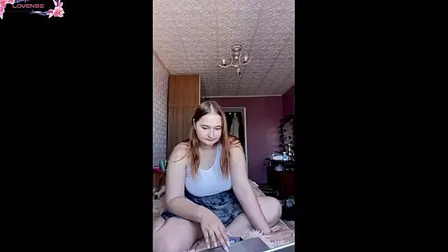 KatyCollins from StripChat is Freechat