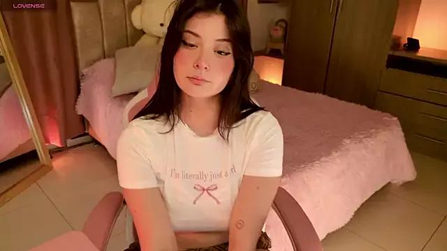 KaylaCollinsX from StripChat is Freechat