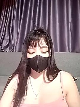 KellyZii from StripChat is Freechat