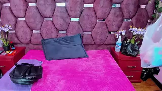 Kendall_Taylor20 from StripChat is Freechat