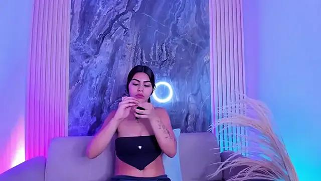 KimberlyLoren from StripChat is Freechat