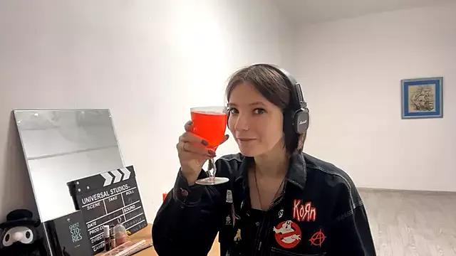 KindraScullion from StripChat is Freechat