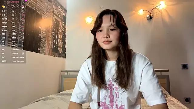 KiraVelvet from StripChat is Freechat