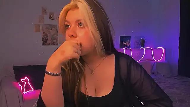kissmywings from StripChat is Freechat