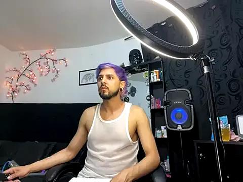 KitsuneShadow24 from StripChat is Freechat
