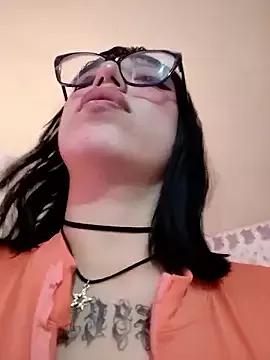 Kitty_Melodi from StripChat is Freechat