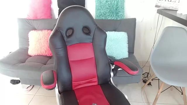kittydoll_ls from StripChat