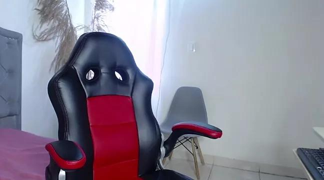 kittydoll_ls from StripChat