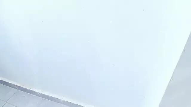 Kittypetite11 from StripChat is Freechat