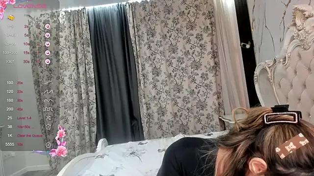 komurosaki from StripChat is Freechat