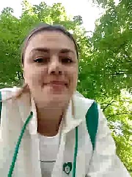Girls free live sex cams: Check out the satisfaction of typing and cam2cam with our sensual livestreamers, who will teach you all about temptation and desires with their smoking hot physiques.