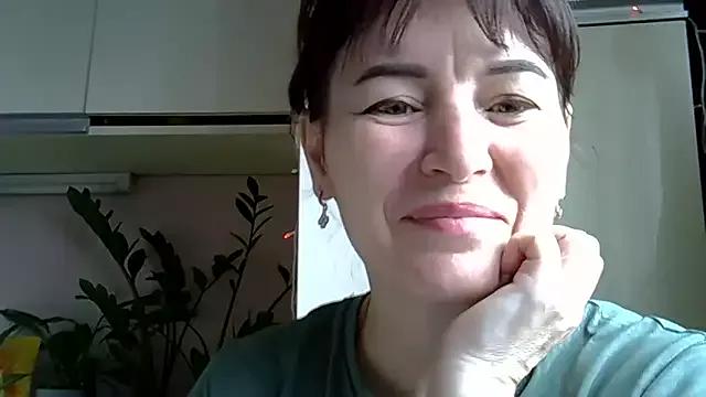 Krystal_82 from StripChat is Freechat