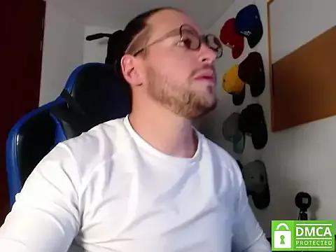 kurt_xx from StripChat is Freechat