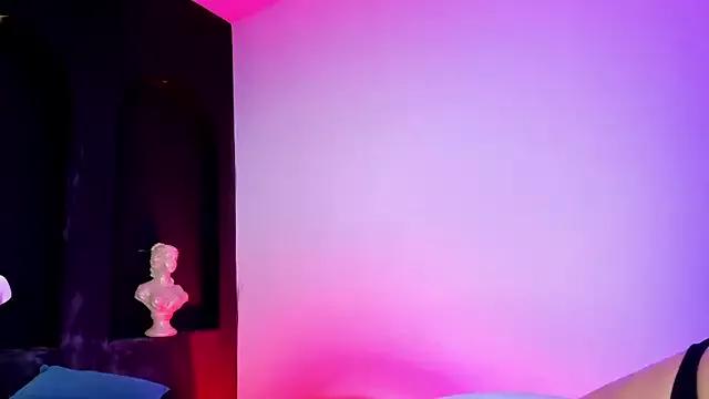 Kylie_Cross from StripChat is Freechat