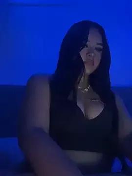 kylie_d0ll from StripChat is Freechat