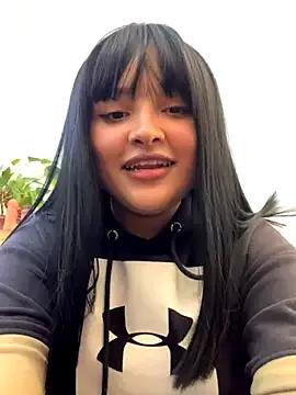 ladulcemary from StripChat is Freechat