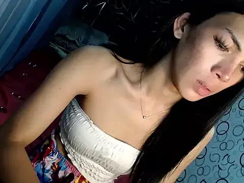 ladyhotcuming from StripChat is Freechat