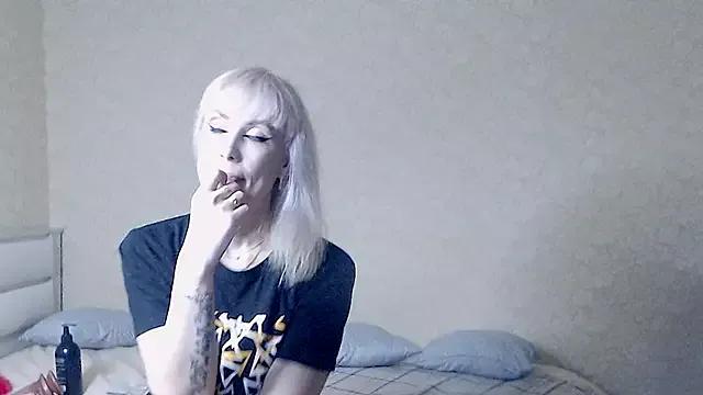 LadyMargo888 from StripChat is Freechat