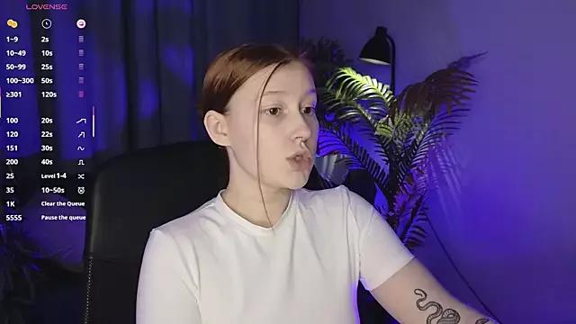 LanyFold from StripChat is Freechat