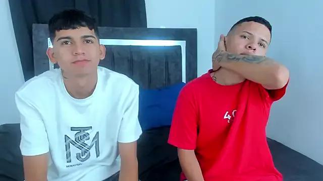 LatinsGuys25 from StripChat is Freechat
