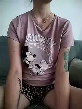 Laura_Ati from StripChat is Freechat