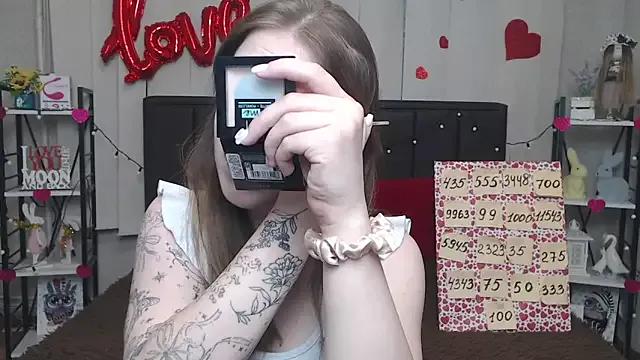 LauraHlot from StripChat is Freechat