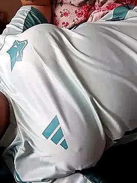 lauramartins7 from StripChat is Freechat