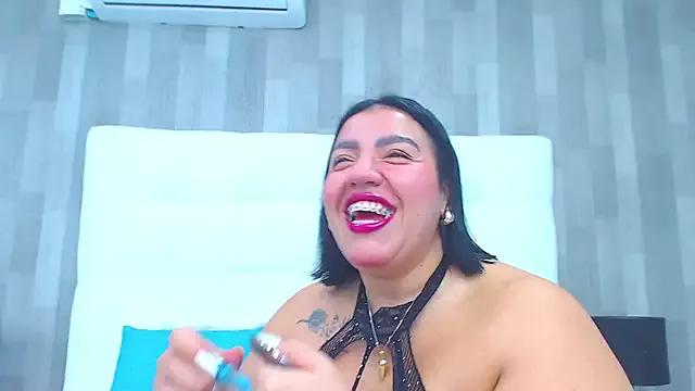 LeahMillerr from StripChat is Freechat