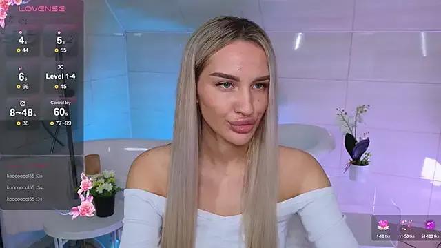 Leilalav from StripChat