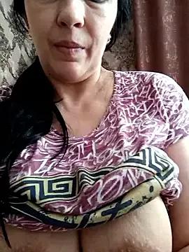 LeilaSaint from StripChat