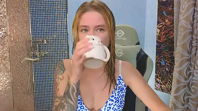 LeilaUv from StripChat is Freechat