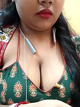 LenaPaul46 from StripChat is Freechat