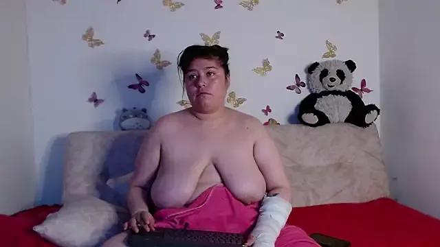 LennaTurnerr from StripChat is Freechat