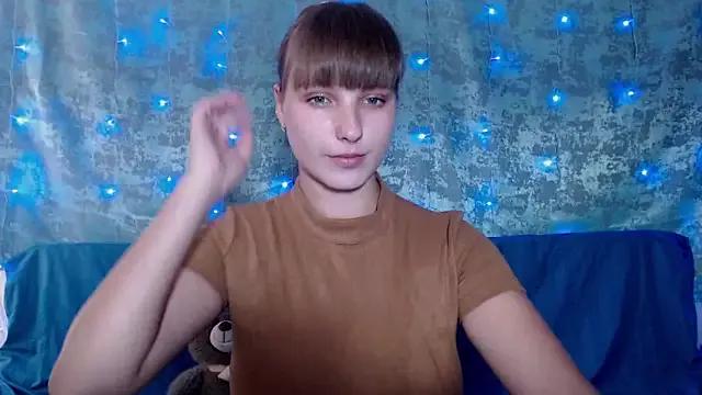 Leonaalove from StripChat is Freechat
