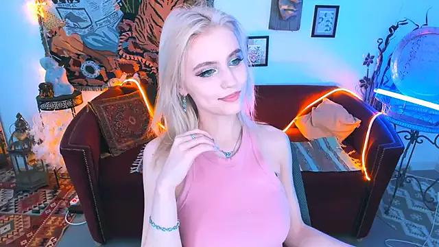 Girls free live sex cams: Check out the satisfaction of typing and cam2cam with our sensual livestreamers, who will teach you all about temptation and desires with their smoking hot physiques.