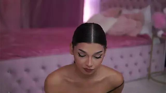 LeyCaprice from StripChat is Freechat