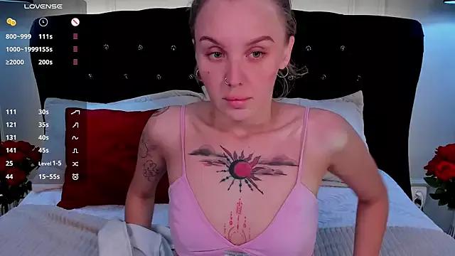 LianaFord from StripChat is Freechat