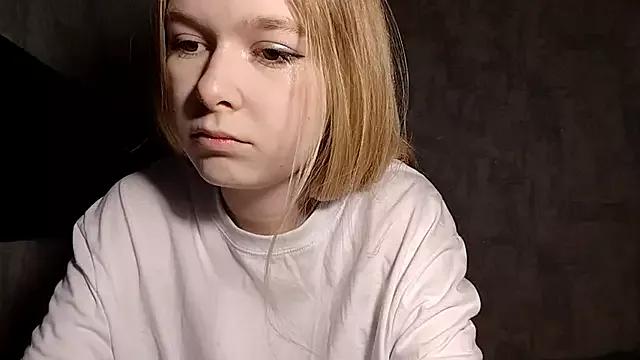 LiaVibes from StripChat is Freechat