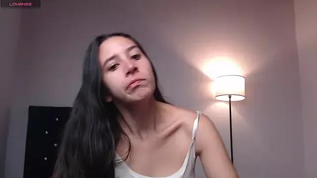 lilacream from StripChat is Freechat