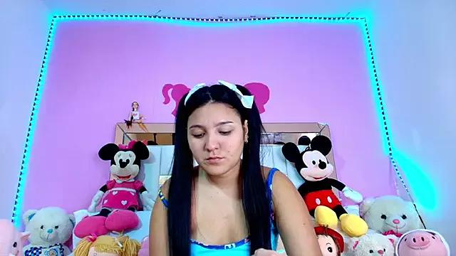 Lili_colling from StripChat is Freechat