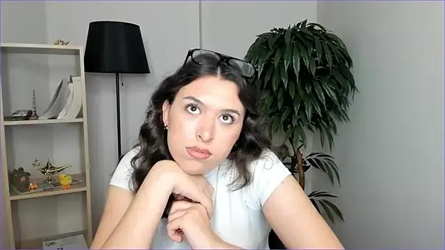 LilianBuskey from StripChat is Freechat
