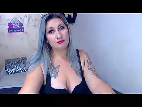 LilithGreenn from StripChat is Freechat