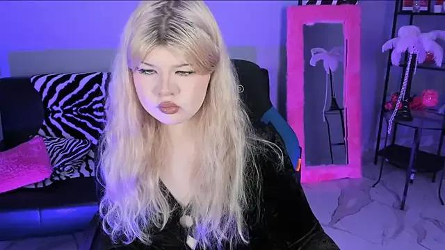 LilithNelson from StripChat is Freechat