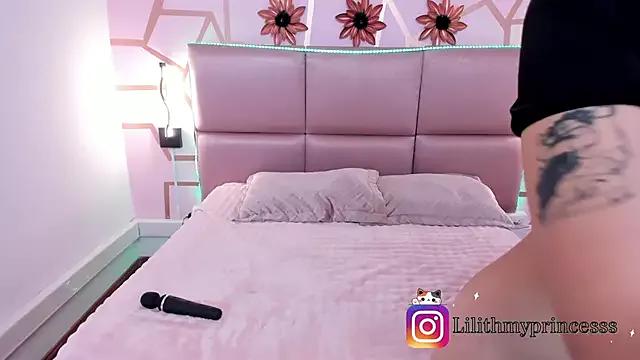 lilithSoul_ from StripChat is Freechat