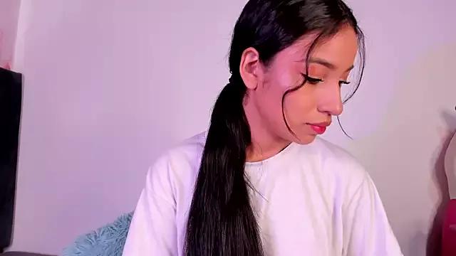 lillielover16 from StripChat is Freechat