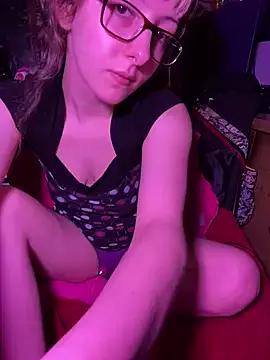 Photos of Lilliereign from StripChat is Freechat