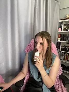 LillyFan-X from StripChat is Freechat