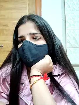 lilmisscutie from StripChat is Freechat