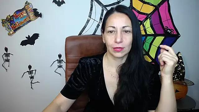 LiluGrants from StripChat is Freechat